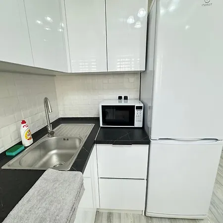 New White And Cozy In Centre, New Buiding Apartment *