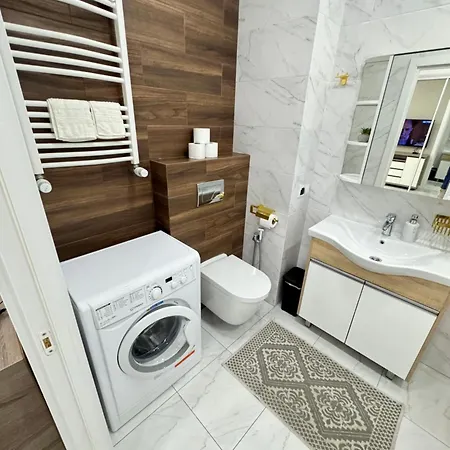 New White And Cozy In Centre, New Buiding Apartment *