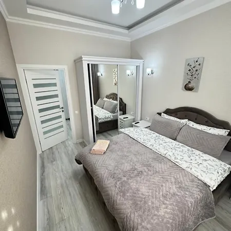 New White And Cozy In Centre, New Buiding Apartment *