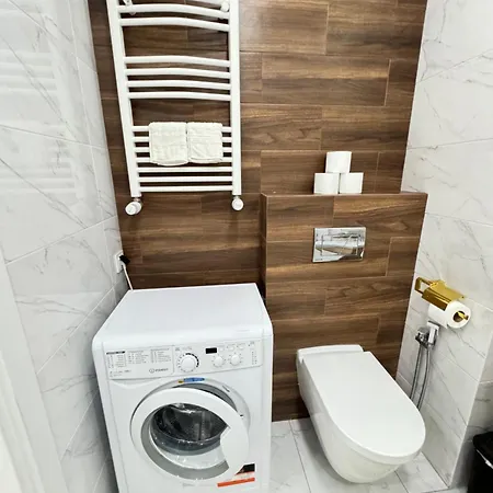 New White And Cozy In Centre, New Buiding Apartment