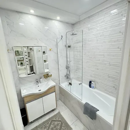 New White And Cozy In Centre, New Buiding Apartment Chisinau